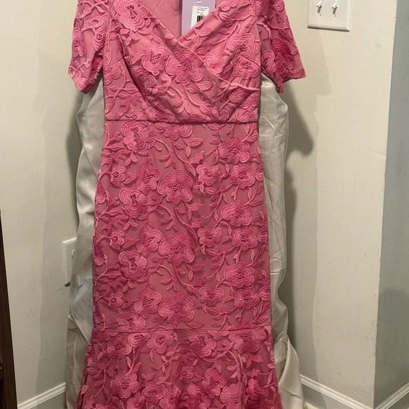 JS Collections Pink Sheath Midi Dress V-Neck Flutter Sleeves - Picture 1 of 4